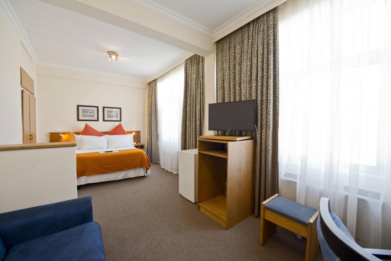 Hotel Thuringerhof Windhoek Bagian luar foto